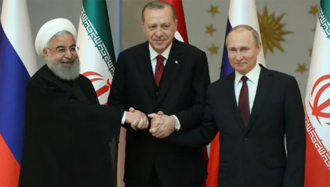 Tổng thống Iran Hassan Rouhani, Tổng thống Thổ Nhĩ Kỳ Tayyip Erdogan và Tổng thống Nga Vladimir Putin (từ trái sang).