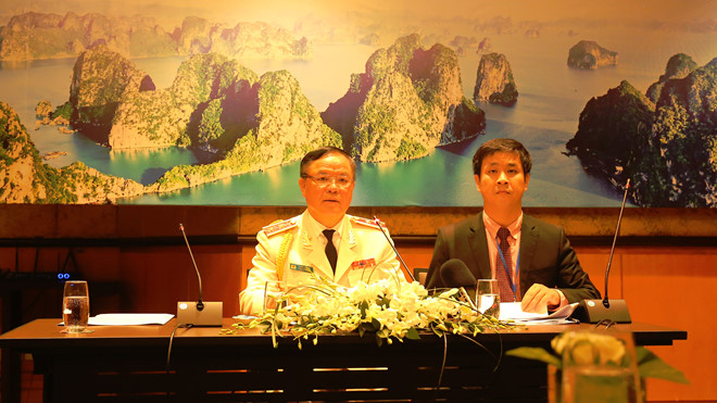 Trung tướng Trần Văn Vệ, Chánh Văn phòng Cơ quan Cảnh sát điều tra Bộ Công an, trả lời báo chí sau lễ khai mạc Hội nghị ASEANAPOL lần thứ 39.