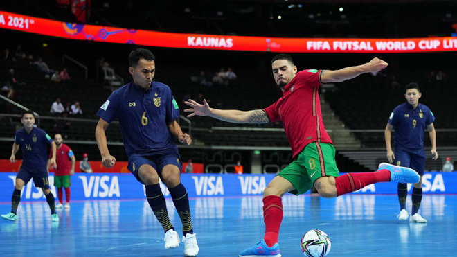Bồ Đào Nha chứng tỏ là đội mạnh hơn, và họ ngược dòng giành chiến thắng chung cuộc 4-1.