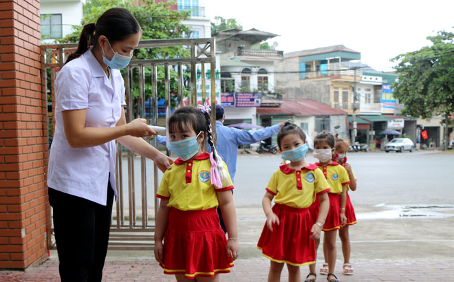 Học sinh Yên Bái đã có mùa khai giảng an toàn dịch bệnh. Ảnh: Thanh Chi