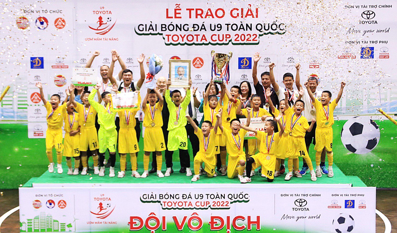 U9 Sông Lam Nghệ An bảo vệ thành công chức vô địch U9 quốc gia 2022.