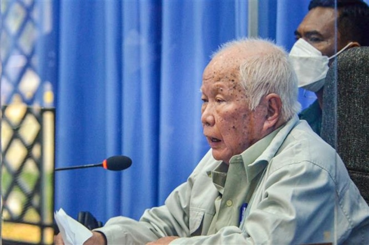 Cựu thủ lĩnh Khmer Đỏ Khieu Samphan trong một phiên kháng cáo tại Tòa án đặc biệt xét xử tội ác chế độ Pol Pot ở Campuchia (ECCC), ngày 19/8/2021.
