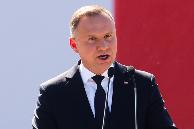 Tổng thống Ba Lan Andrzej Duda phát biểu trong cuộc diễu binh của lực lượng vũ trang ở thủ đô Warsaw ngày 15/8.