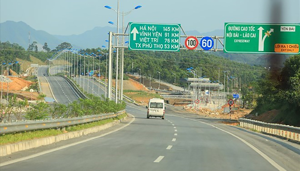 Cao tốc Nội Bài - Lào Cai.