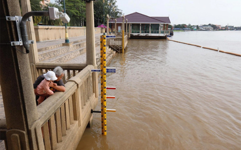 Dòng nước dâng cao tại sông Chao Phraya, đoạn qua xã Bang Prok, tỉnh Pathum Thani, miền trung Thái Lan