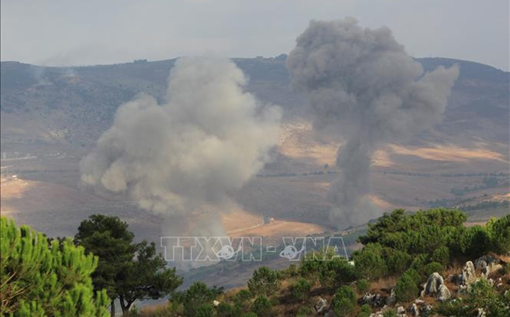 Khói bốc lên sau cuộc không kích của Israel tại Jezzine, miền nam Liban, ngày 22-9-2024.