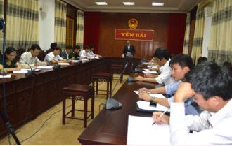 Chủ tịch UBND tỉnh Phạm Duy Cường chỉ đạo triển khai phương án ứng phó với cơn bão số 14