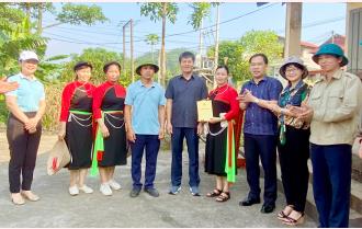 Phó Chủ tịch UBND tỉnh Ngô Hạnh Phúc tham gia “Ngày cuối tuần cùng dân” tại huyện Yên Bình