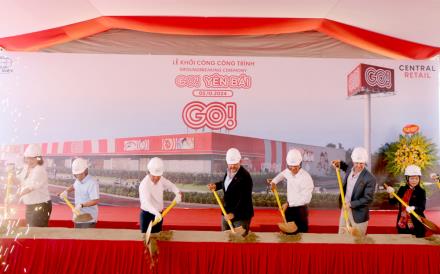 Leaders of Yen Bai province, Central Retail Vietnam Group, and relevant units carried out the groundbreaking ceremony for the GO! Yen Bai Shopping Center project.