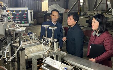 Leaders of the Department of Industry and Trade inspected the production activities of enterprises in the Southern Industrial Park.