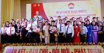Ủy ban MTTQ Việt Nam huyện Mù Cang Chải nhiệm kỳ 2024 - 2029 ra mắt Đại hội.