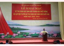 Đồng chí Tô Thị Ánh – Phó Giám đốc Sở Giáo dục và Đào tạo phát biểu tại Lễ khai mạcKỳ thi.