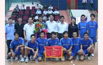 Đội Bóng chuyền Hội Nông dân huyện Văn Yên đoạt giải nhất
