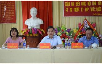 Trưởng đoàn Đại biểu Quốc hội tỉnh Dương Văn Thống tiếp xúc cử tri huyện Trấn Yên
