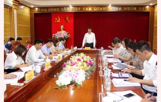 Chủ tịch UBND tỉnh Trần Huy Tuấn làm việc với cán bộ chủ chốt huyện Văn Yên