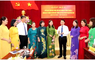 Ban Thường vụ Tỉnh ủy gặp mặt nữ cán bộ lãnh đạo quản lý nhân kỷ niệm 92 năm Ngày thành lập Hội Liên hiệp Phụ nữ Việt Nam
