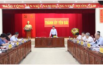 Chủ tịch UBND tỉnh Trần Huy Tuấn kiểm tra tiến độ thực hiện Chương trình hành động 135 tại Đảng bộ thành phố Yên Bái