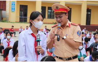 Trường Tiểu học và Trung học cơ sở xã Minh Quân (Trấn Yên) ra mắt mô hình “Cổng trường an toàn giao thông”