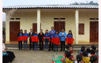 Khánh thành bàn giao công trình lớp học tại xã Phong Dụ Hạ huyện Văn Yên