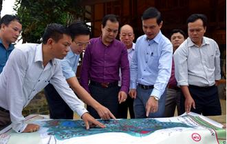 Phó Chủ tịch UBND tỉnh Dương Văn Tiến kiểm tra điều chỉnh mở rộng Quy hoạch Khu du lịch Suối Giàng



