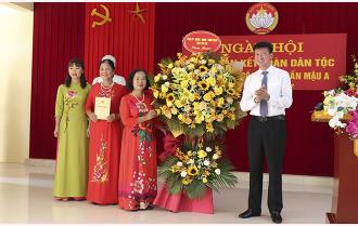 Chủ tịch UBND tỉnh Trần Huy Tuấn dự Ngày hội Đại đoàn kết toàn dân tộc tại Tổ dân phố số 7, thị trấn Mậu A, huyện Văn Yên