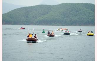 Yên Bình: Gần 100 vận động viên tham gia trình diễn thể thao dưới nước