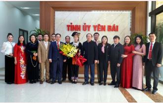 Thường trực Tỉnh ủy Yên Bái gặp mặt Đoàn đại biểu dự Đại hội  đại biểu Hội Nông dân Việt Nam lần thứ VIII