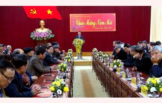 Tỉnh ủy Yên Bái gặp mặt các đồng chí nguyên lãnh đạo tỉnh và trưởng ngành của tỉnh các thời kỳ đã nghỉ hưu