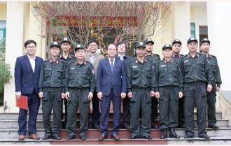Phó Bí thư Thường trực Tỉnh ủy Tạ Văn Long thăm, kiểm tra các đơn vị làm nhiệm vụ trực tết
