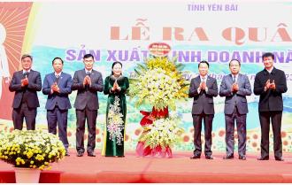 Các đồng chí lãnh đạo tỉnh Yên Bái dự Lễ ra quân sản xuất, kinh doanh năm 2023