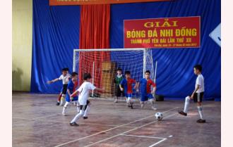 Trường Tiểu học Hồng Thái giành chức vô địch Giải bóng đá Nhi đồng thành phố Yên Bái