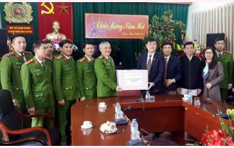 Phó Chủ tịch UBND tỉnh Nguyễn Chiến Thắng chúc tết các cơ quan Trung ương đóng trên địa bàn tỉnh