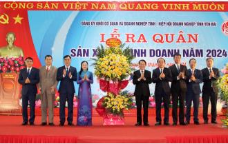 Các đồng chí lãnh đạo tỉnh Yên Bái dự Lễ ra quân sản xuất, kinh doanh năm 2024