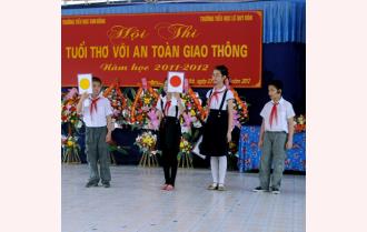 Yên Bái: 2 Trường tiểu học tổ chức hội thi Tuổi thơ với ATGT