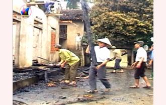 Văn Yên: Hỏa hoạn thiêu rụi ngôi nhà sàn 3 gian