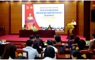 Trưởng đoàn Đại biểu Quốc hội tỉnh Dương Văn Thống tiếp xúc cử tri thành phố Yên Bái


 
