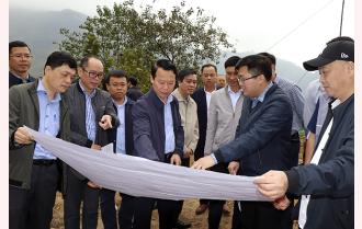Bí thư Tỉnh ủy Đỗ Đức Duy kiểm tra một số dự án trên địa bàn huyện Văn Chấn