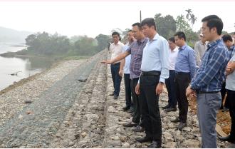 Chủ tịch UBND tỉnh Trần Huy Tuấn kiểm tra tiến độ các dự án giao thông trọng điểm