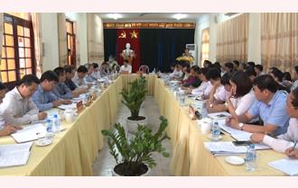 Thường trực Tỉnh ủy Yên Bái làm việc với cán bộ chủ chốt huyện Văn Chấn