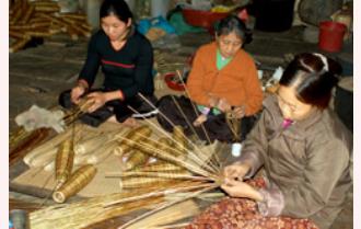 Nghề đan rọ tôm ở Xuân Lai