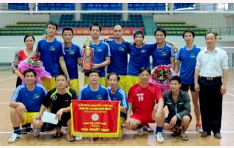 Giải Bóng chuyền tranh cúp Liên đoàn tỉnh Yên Bái năm 2011: Văn Chấn giành chức vô địch thuyết phục