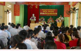 Đoàn Đại biểu Quốc hội khóa XIV tỉnh Yên Bái tiếp xúc cử tri huyện Văn Yên