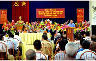 Phó Bí thư Thường trực Tỉnh ủy Dương Văn Thống tiếp xúc cử tri huyện Yên Bình

