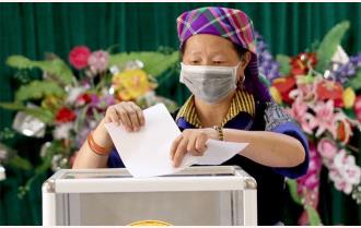 Yên Bái: Đến 11h, trên 81% cử tri toàn tỉnh đã đi bỏ phiếu