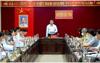 Phó Chủ tịch HĐND tỉnh Vũ Quỳnh Khánh kiểm tra việc thực hiện các nghị quyết chuyên đề của Tỉnh ủy tại huyện Lục Yên

