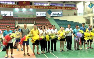 Khai mạc Giải Cầu lông gia đình tỉnh Yên Bái năm 2017

