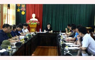 Bí thư Tỉnh ủy Phạm Thị Thanh Trà chỉ đạo công tác kiểm tra khắc phục hậu quả lũ quét tại Mù Cang Chải