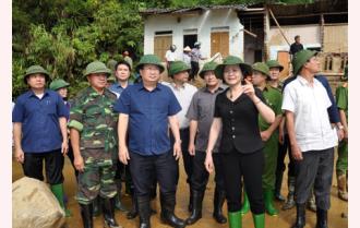 Phó Thủ tướng Trịnh Đình Dũng kiểm tra công tác khắc phục hậu quả thiên tai tại Mù Cang Chải