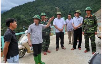 Chủ tịch UBND tỉnh Đỗ Đức Duy kiểm tra công tác tìm kiếm cứu nạn tại hồ thủy điện Khao Mang
