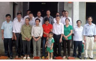 Yên Bình: Trao nhà Đại đoàn kết cho hộ nghèo tại xã Văn Lãng